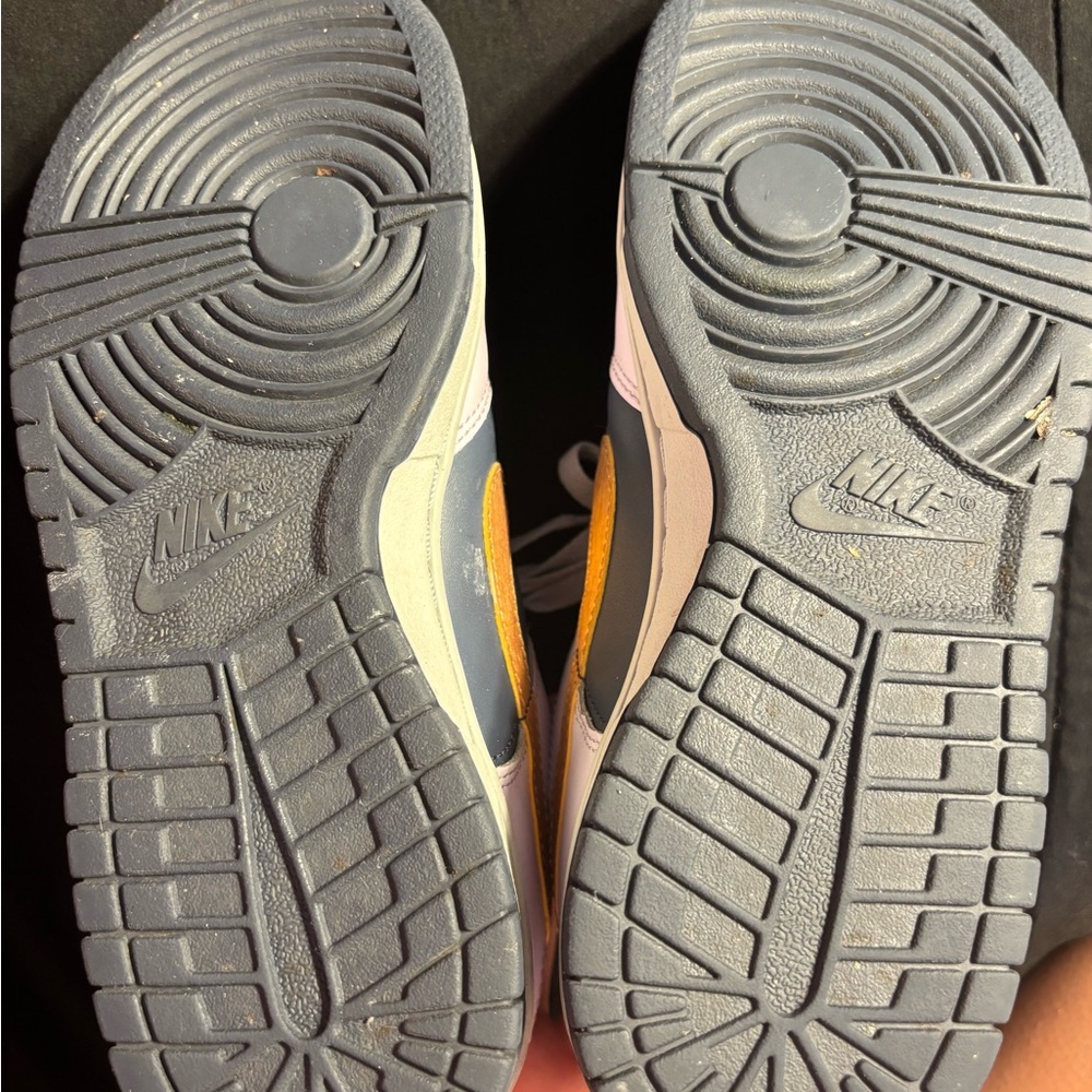 Nike Dunks - Picture 4 of 4